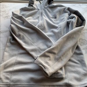 North face fleece half zip size medium